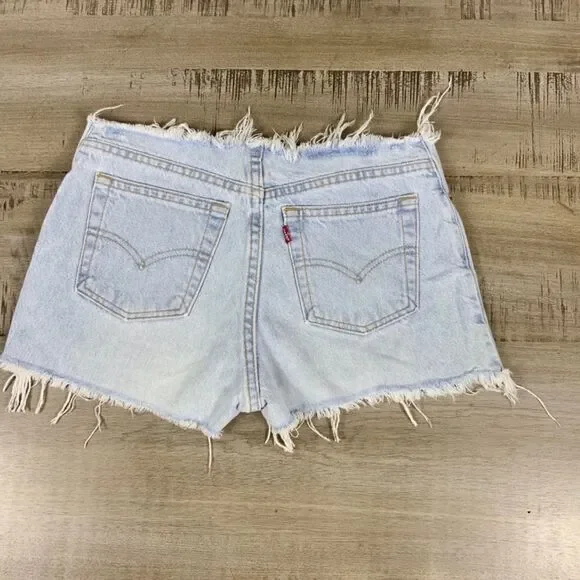 Levi’s custom hi rise frayed waist jean shorts 30 - Picture 2 of 3
